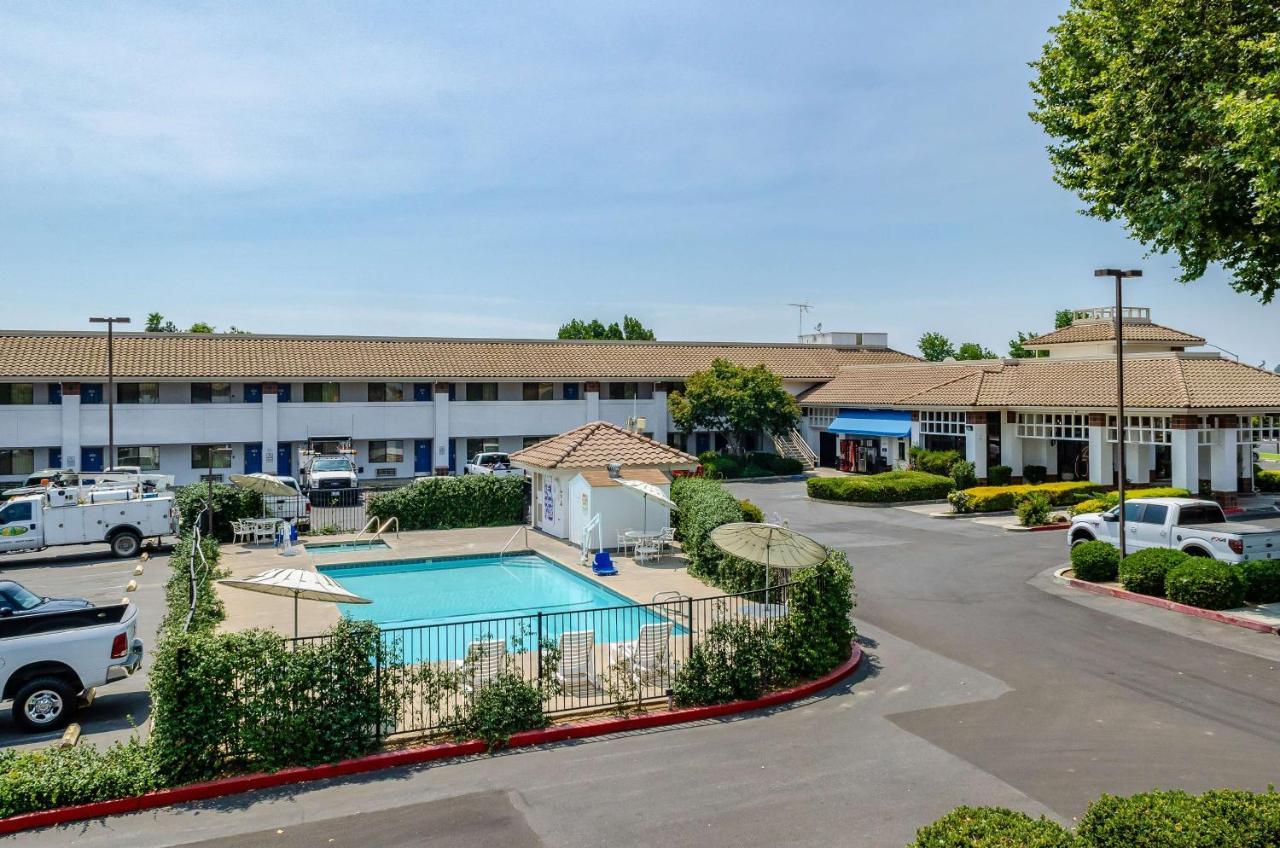 Hotel 6 Oakdale, Ca