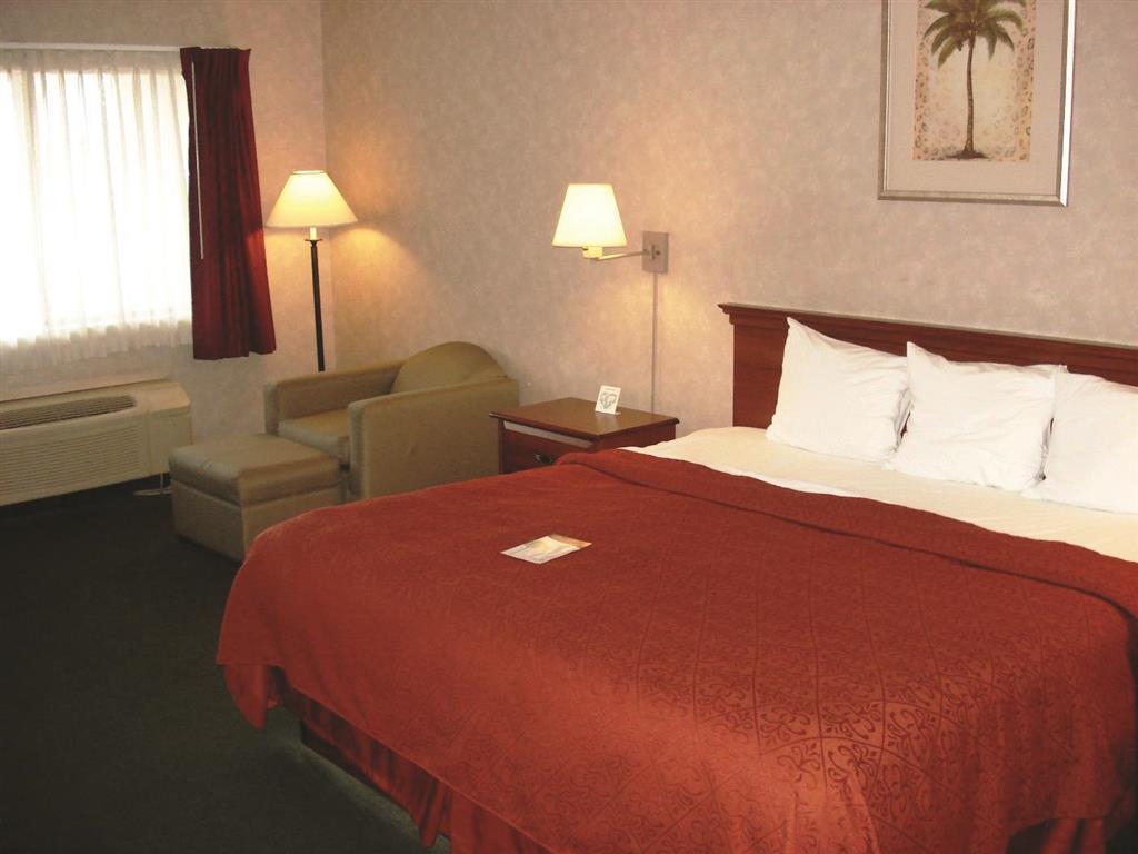 6 Oakdale, Ca Hotel