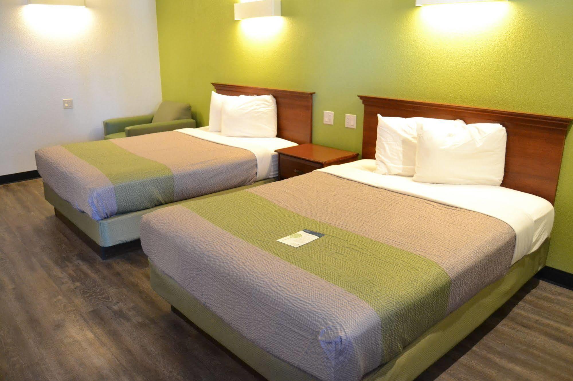 6 Oakdale, Ca Hotel Oakdale